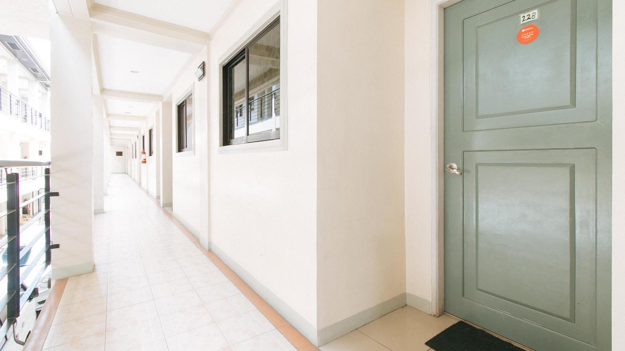 מלון Reddoorz Near Pasay Taft מראה חיצוני תמונה
